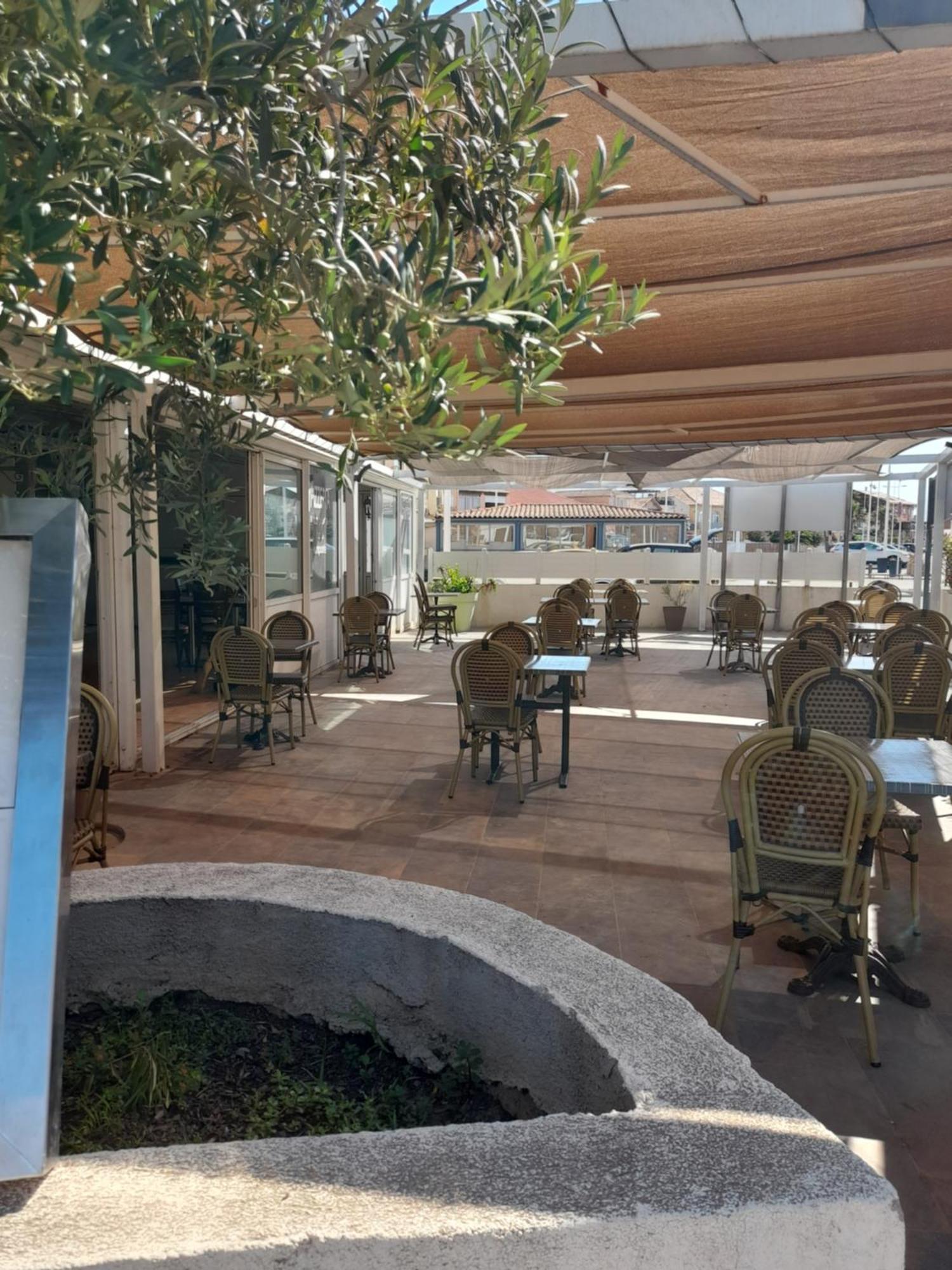 Hotel Restaurant Calypso Fos-sur-Mer Zewnętrze zdjęcie