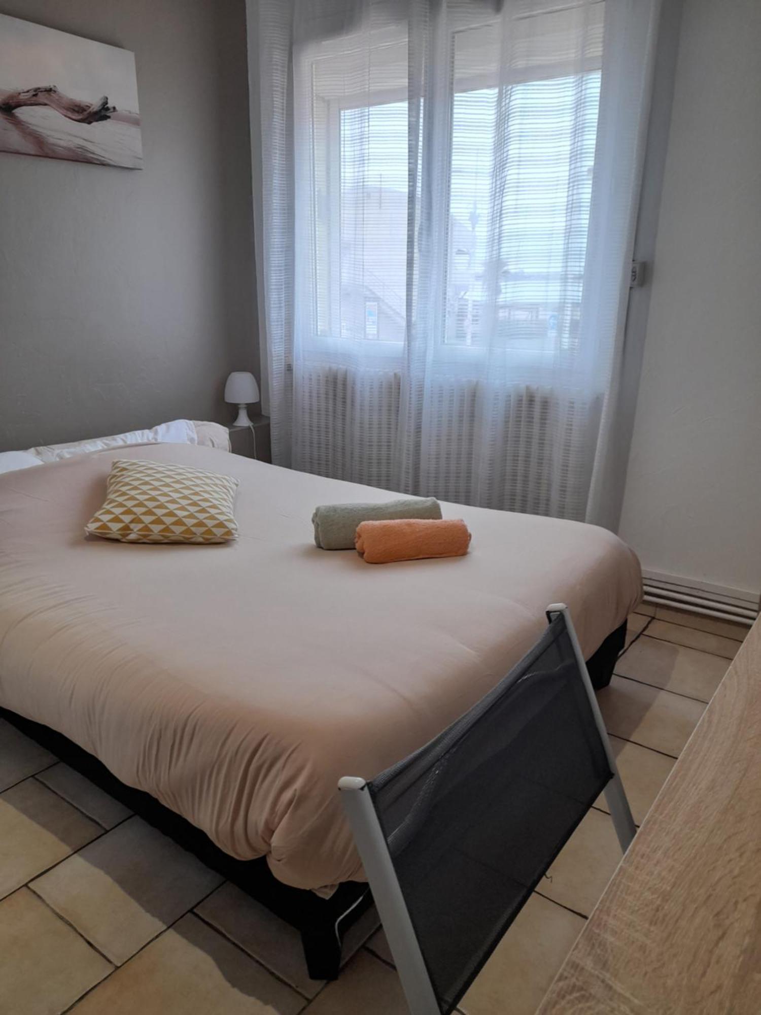 Hotel Restaurant Calypso Fos-sur-Mer Zewnętrze zdjęcie