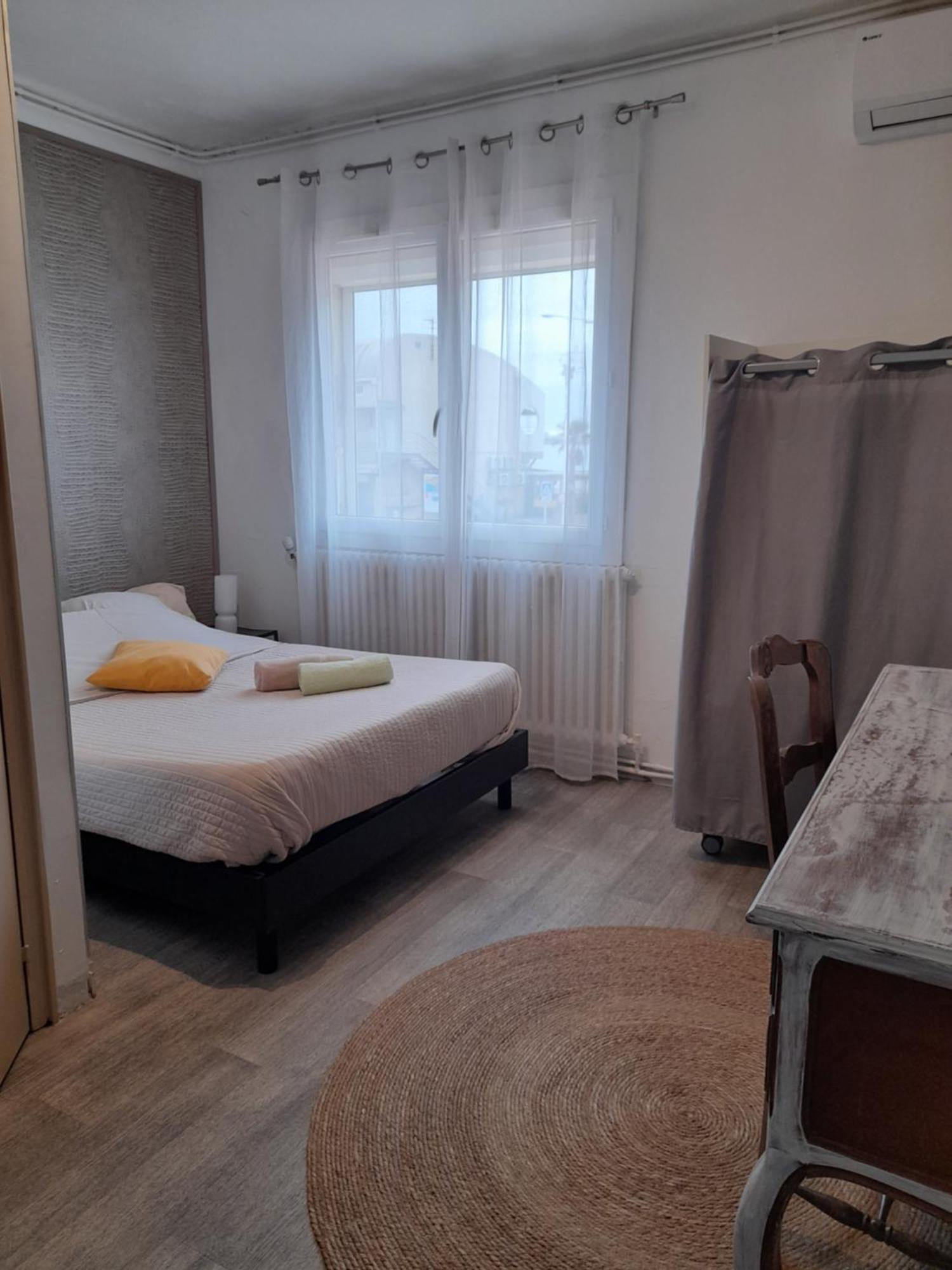 Hotel Restaurant Calypso Fos-sur-Mer Zewnętrze zdjęcie
