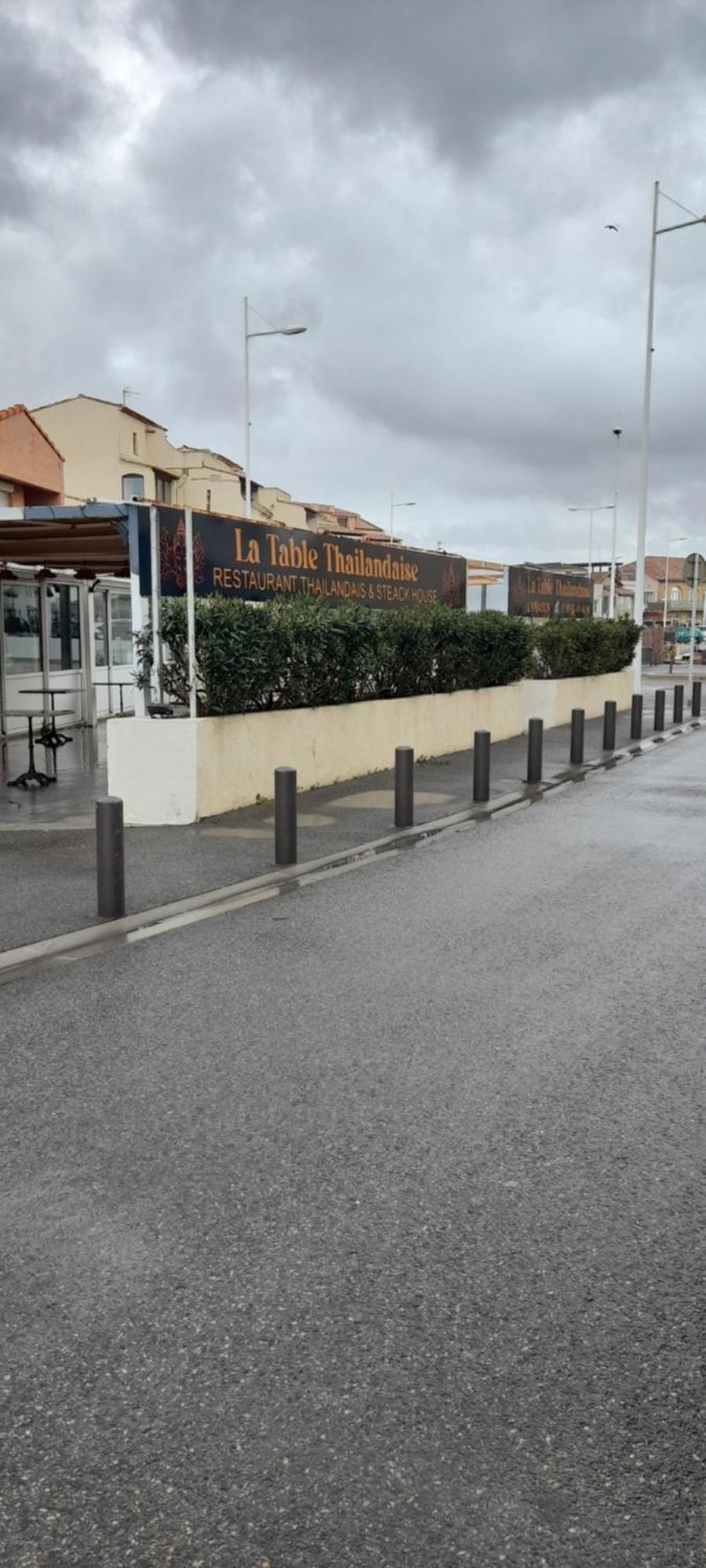 Hotel Restaurant Calypso Fos-sur-Mer Zewnętrze zdjęcie