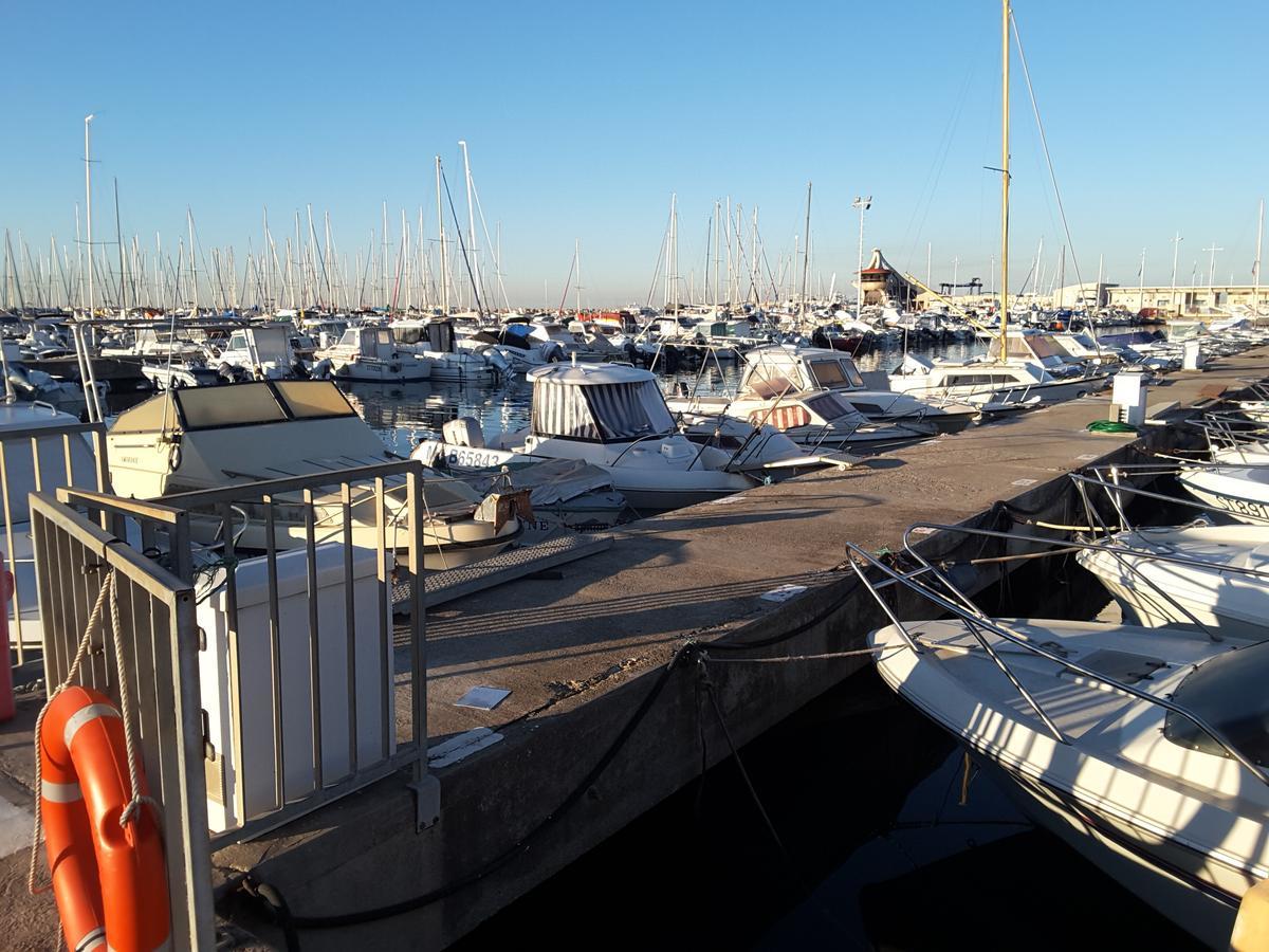 Hotel Restaurant Calypso Fos-sur-Mer Zewnętrze zdjęcie